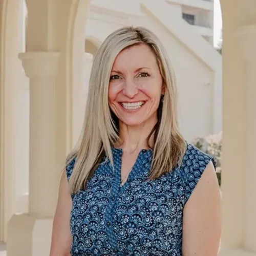 Nancy Coll